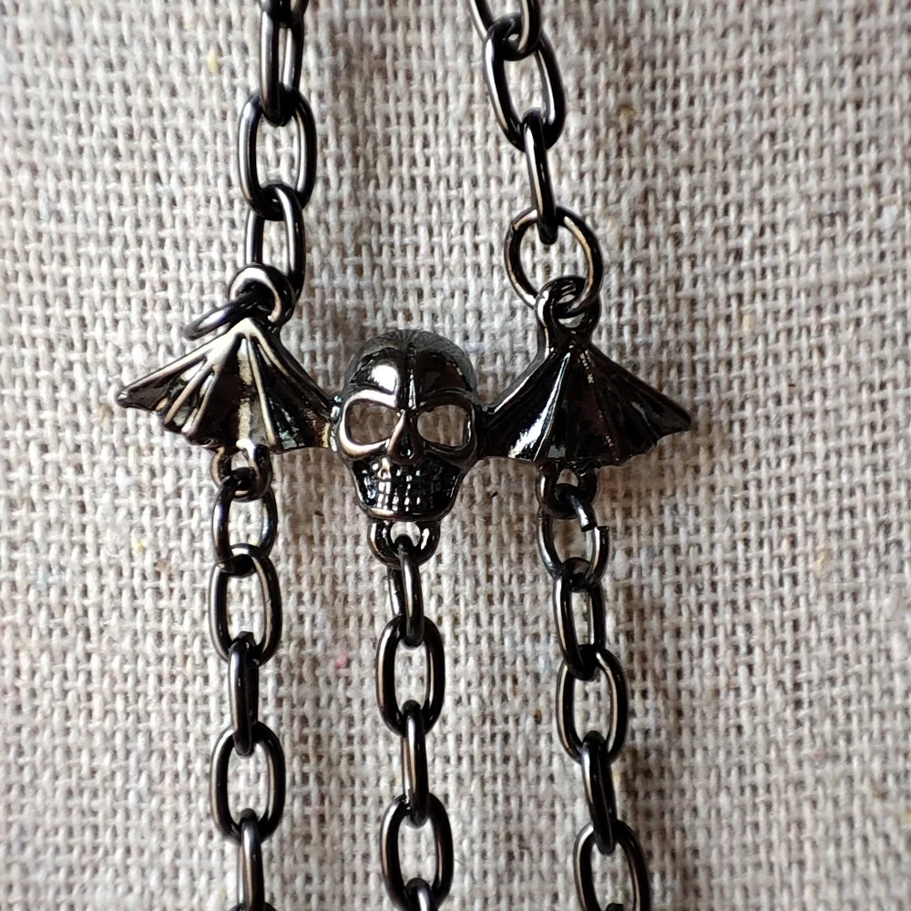 Dolls Kill Gunmetal Slave Bracelet Adjustable Rings Fingernail Claws Gothic NEW - Picture 7 of 10